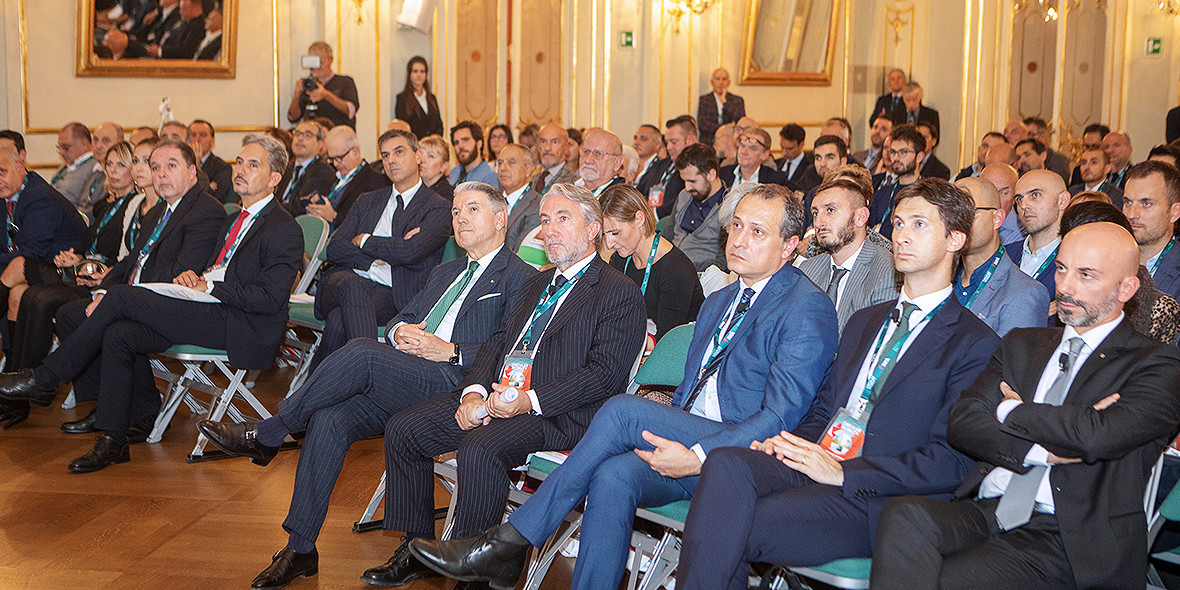 SIFA-BPER-CIRCULAR-MOBILITY-MOBILITA-SOSTENIBILE-TEATRO-VALLI 10
