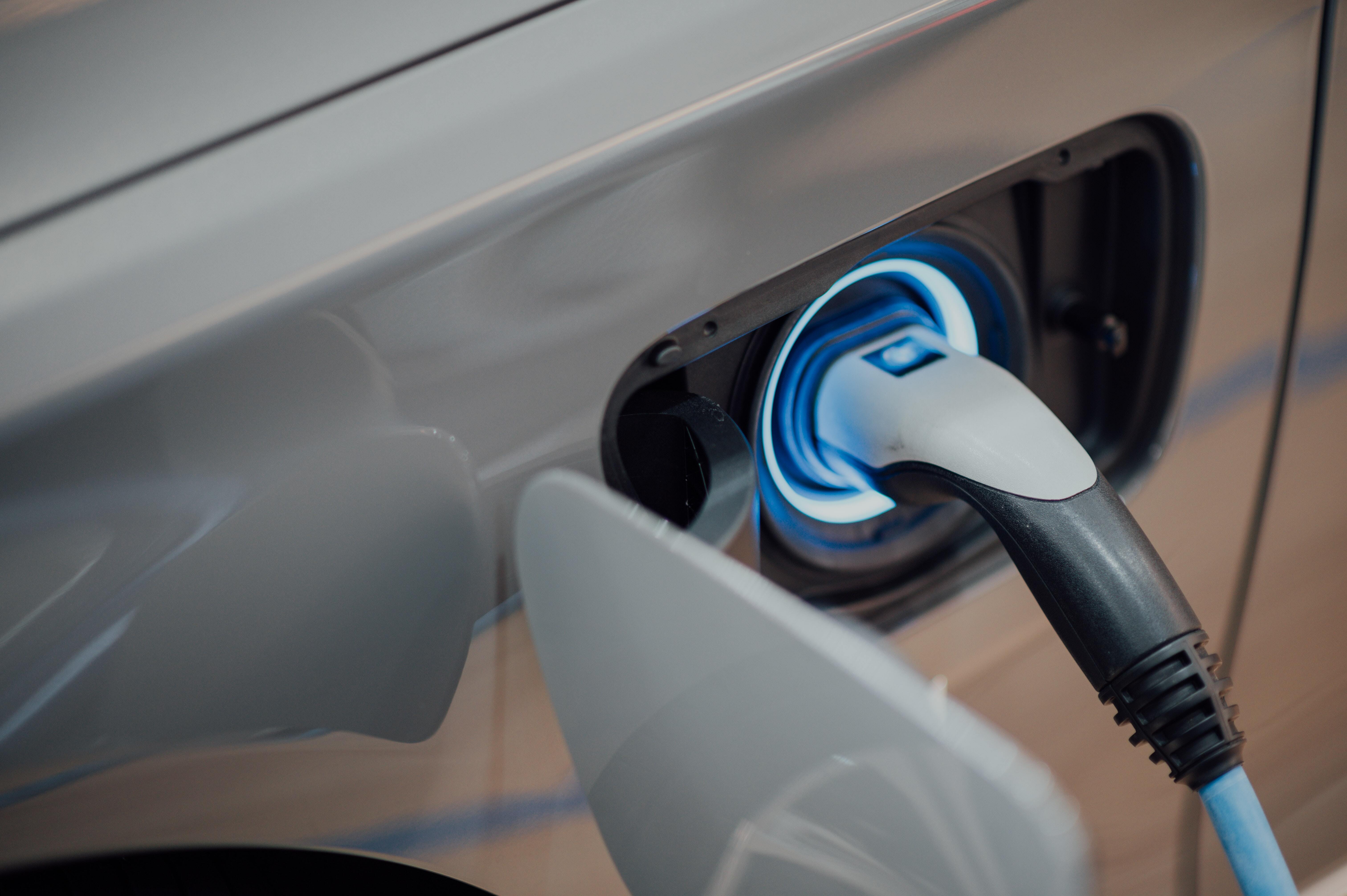 auto elettriche manutezione